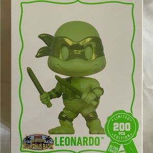 Nickelodeon Leonardo Reptile Figure - Green and Silver